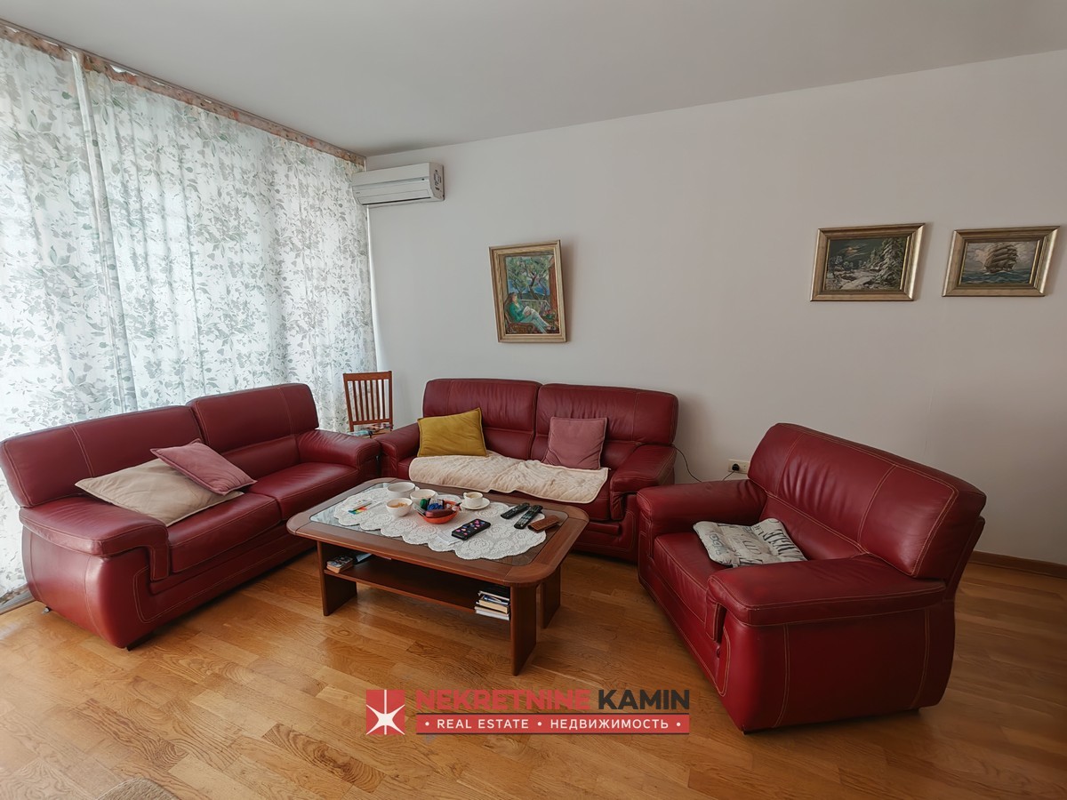 One-Bedroom Apartment with Spacious Terrace in Sought-After Rozino, Budva